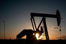 周二美国WTI原油收高3.7% 天然气期货下跌5%