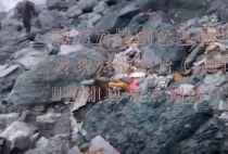 救援力量到达坠机现场发现残骸碎片（m370坠机真相大揭秘）