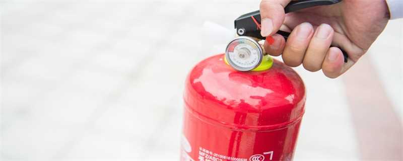 扑救易燃液体火灾时应用什么灭火 扑救易燃液体火灾时应用什么方法