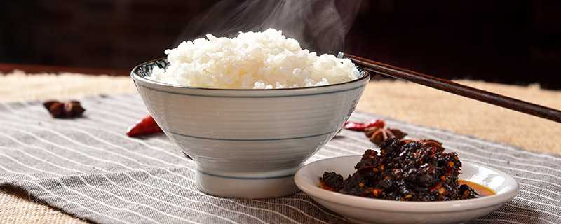夏天米饭常温可以放多久 米饭夏天可以放多长时间